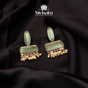 Mint Drape Antique Earrings